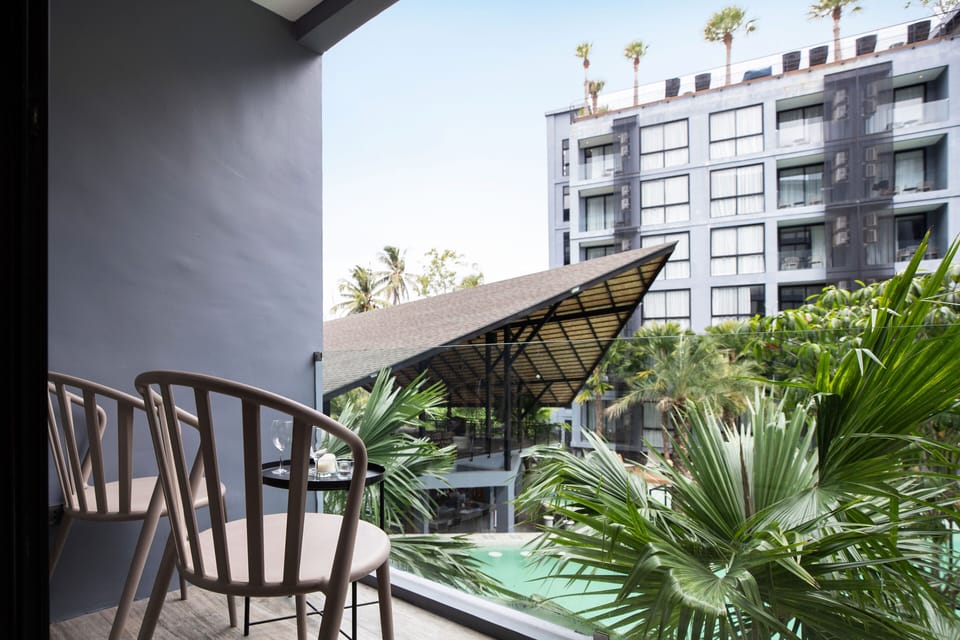 Comfort Condo | Balcony view
