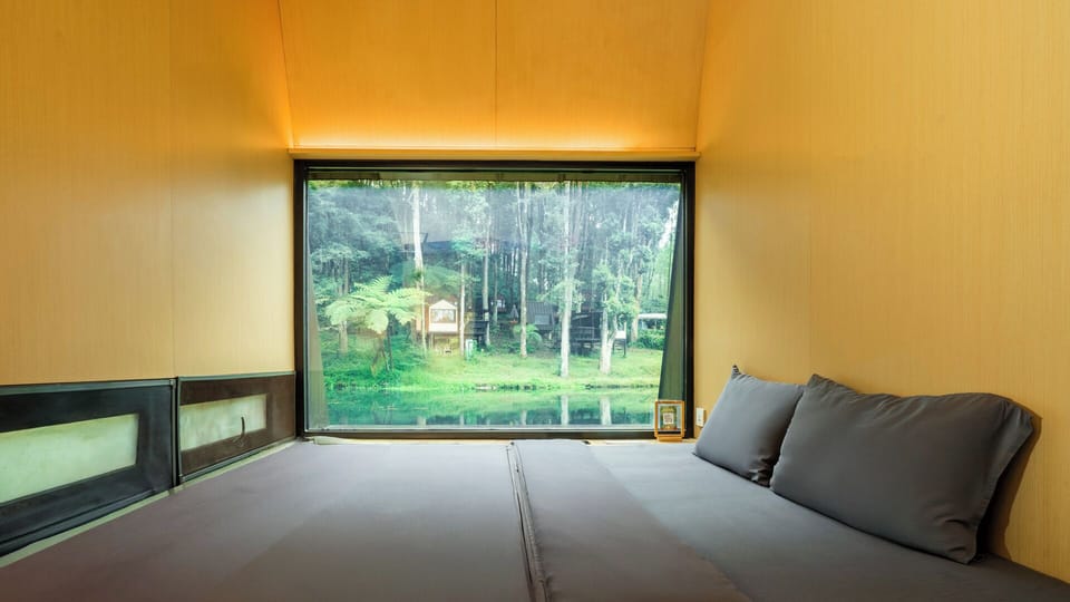 Standard Cabin, Shared Bathroom | 1 bedroom, free WiFi, bed sheets