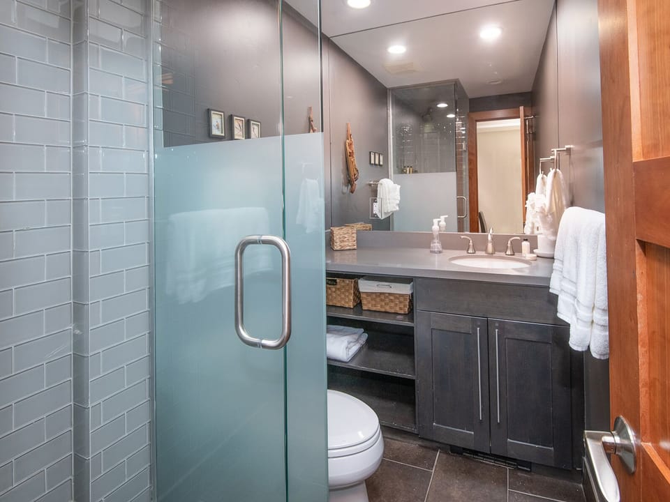 Main Floor Bathroom