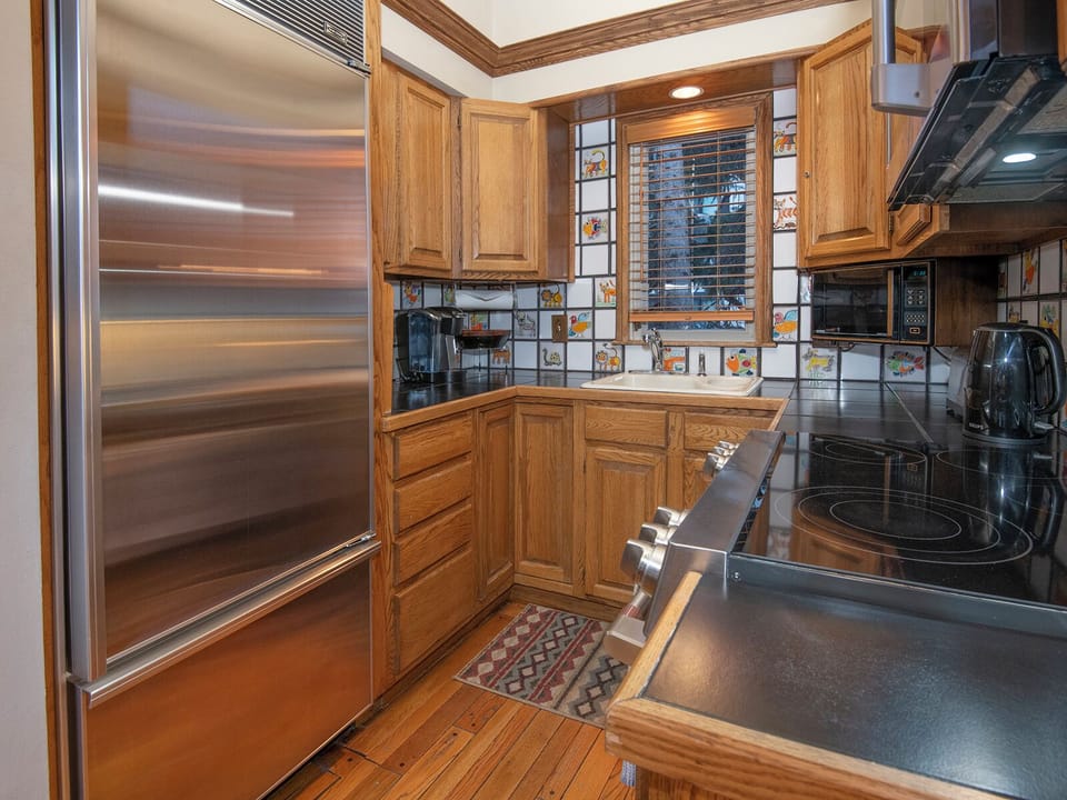 Kitchen 1