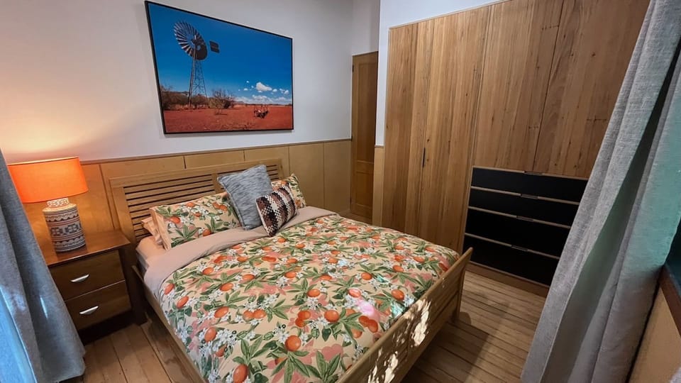 Bedroom 3 - Queen bed