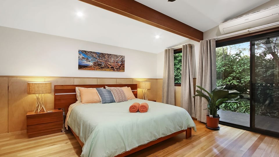 Bedroom 1 - King with ensuite