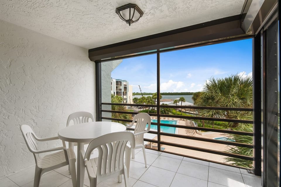 Screened Patio
