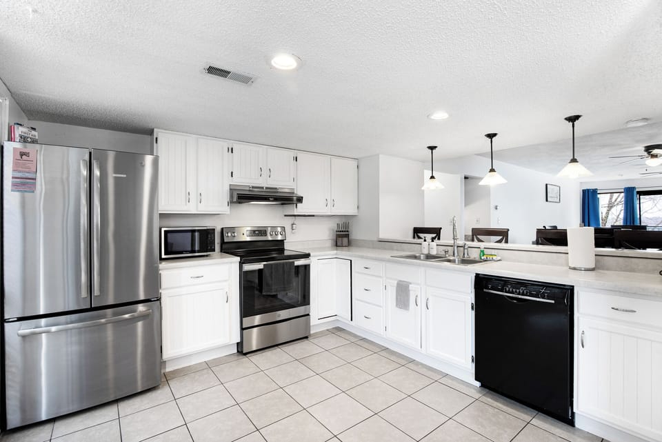 Modern kitchen with everything you need for amazing meals in.