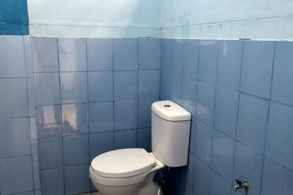 Standard Double Room | Bathroom | Shower