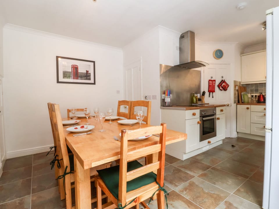 Cottage | Interior