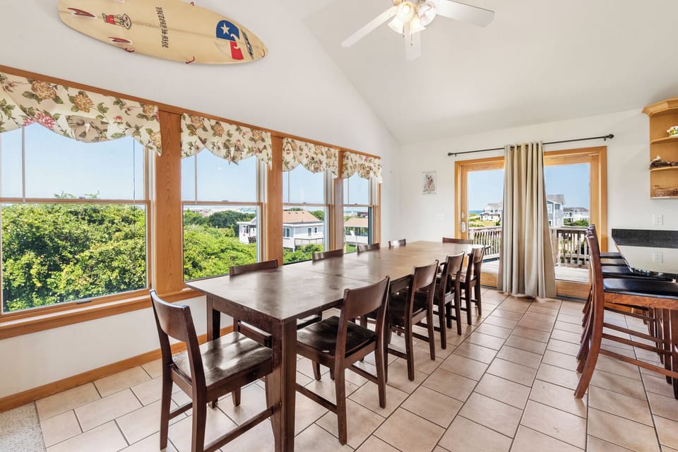 SH162: Bohemian Breeze | Top Level Dining Area