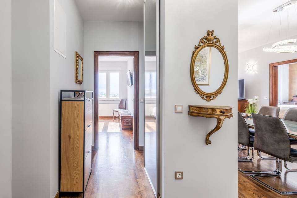 Grand Suite, 3 Bedrooms, with Square View and Terrace | Living area | 80-cm flat-screen TV with cable channels, heated floors