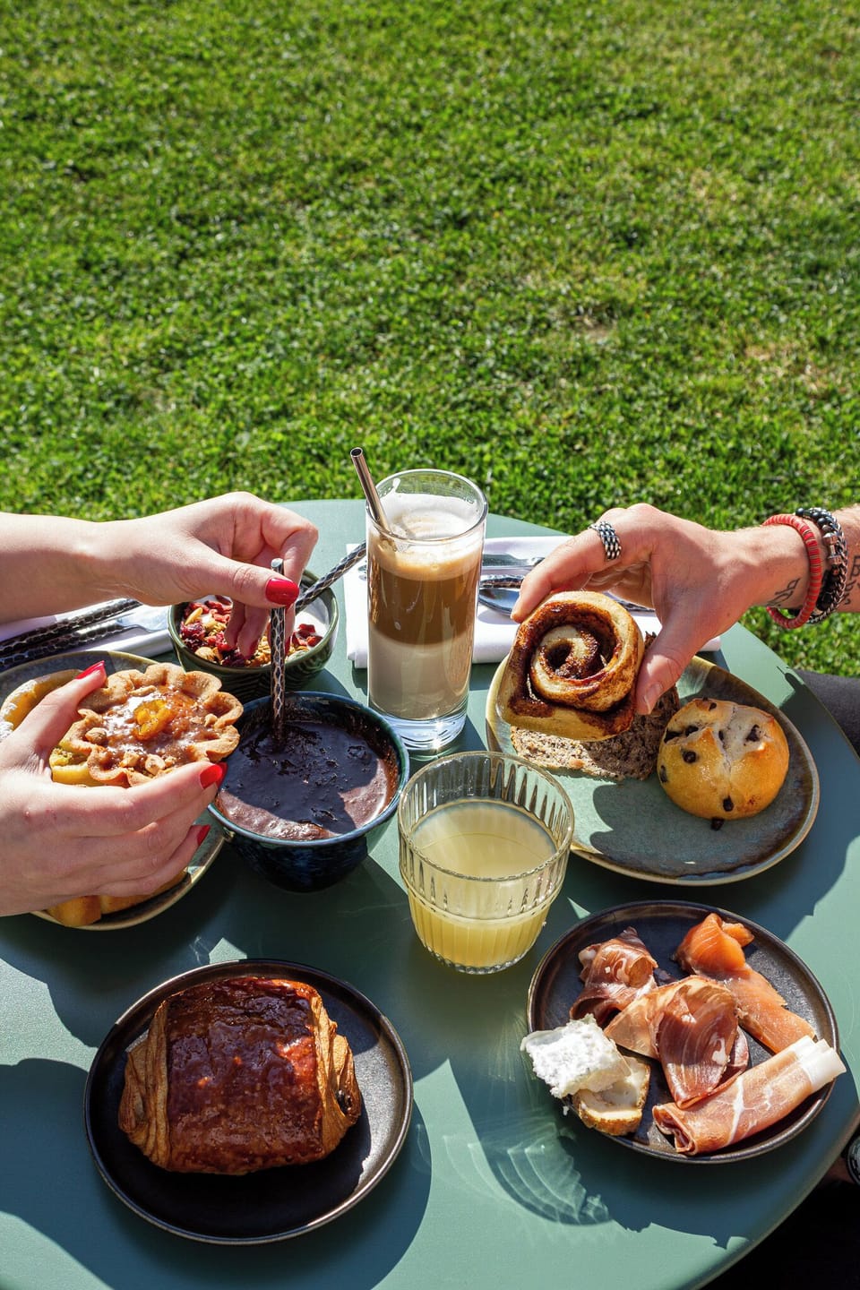 Daily buffet breakfast (EUR 15 per person)