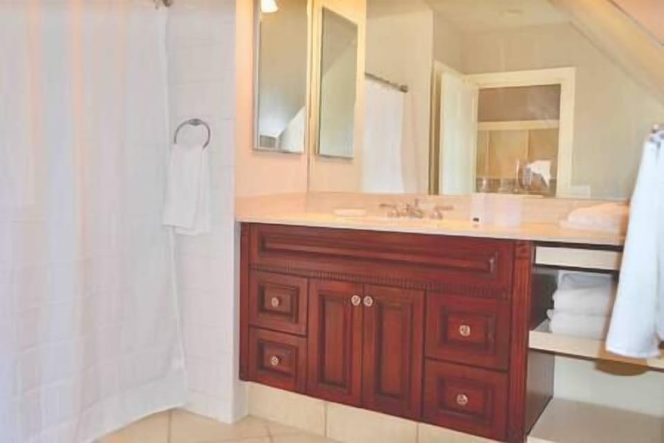 Bathroom (1)