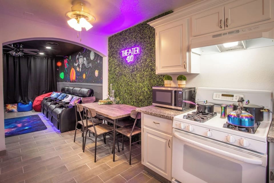 Private kitchen
