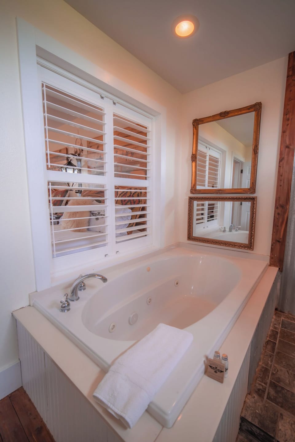 Wander20Inn20Web_89