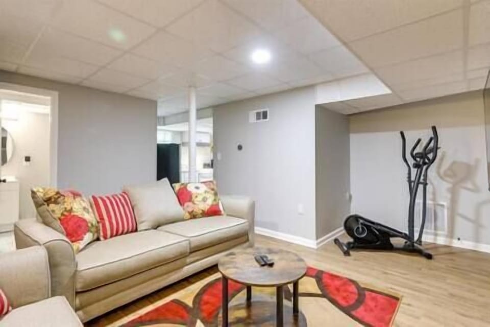 Living Room (6)