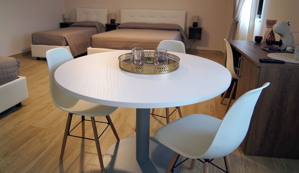 Quadruple Room | Desk, laptop workspace, soundproofing, free WiFi