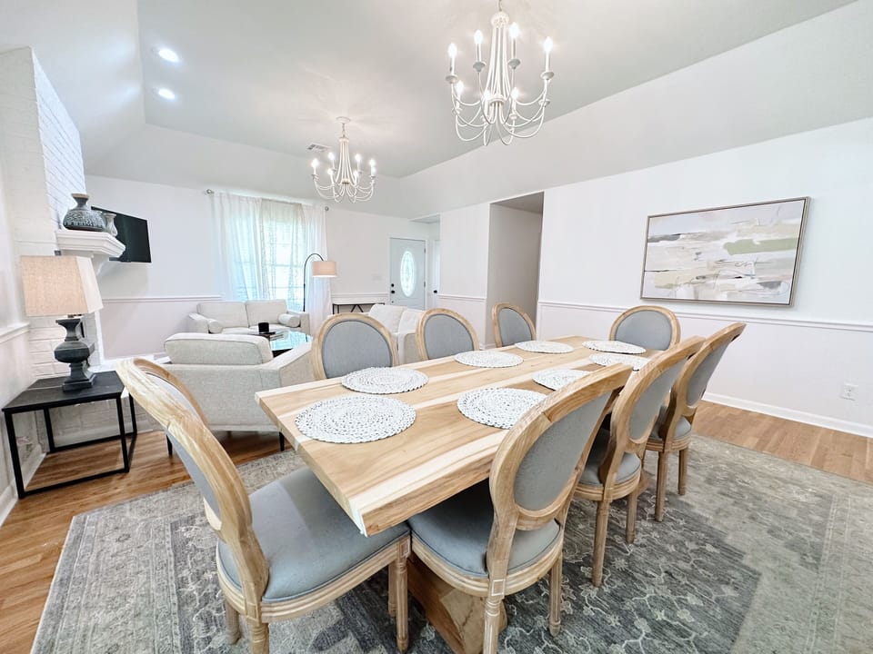 Stylish and roomy dining space equipped for eight guests! 