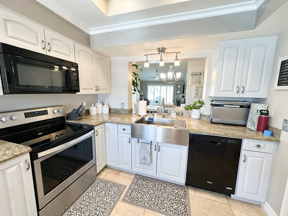 Modern Kitchen 