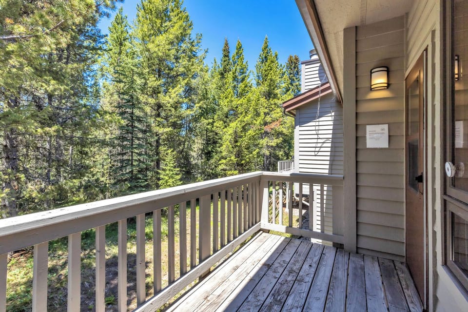 Back deck- propane BBQ