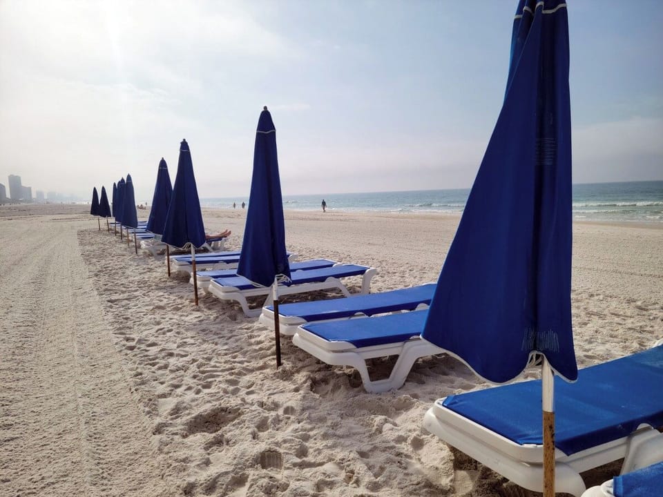 Beach chairs are available for rent if you'd like. Otherwise we do include chairs in the unit that you can bring down to the beach.