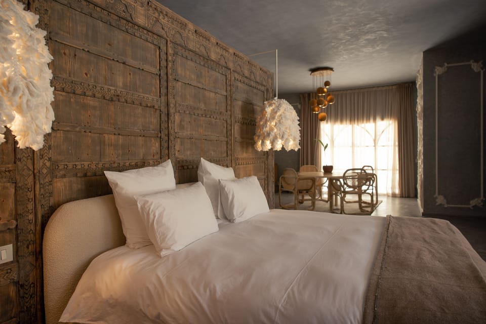 Signature Suite | Premium bedding, minibar, in-room safe, individually decorated