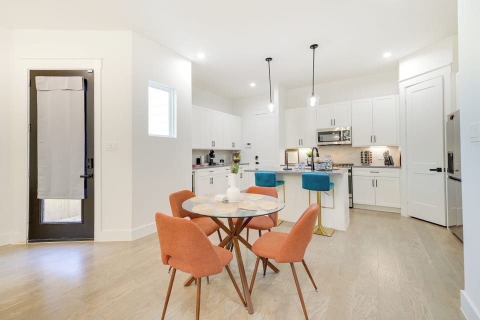 Dining Area | 1st Floor