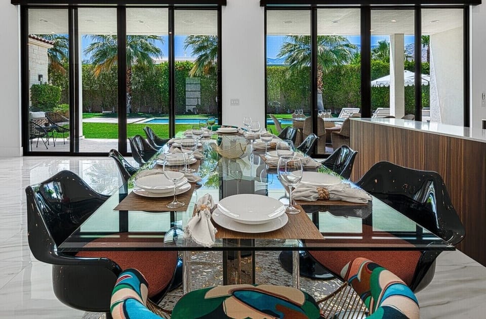 Dining Room Seats Ten
