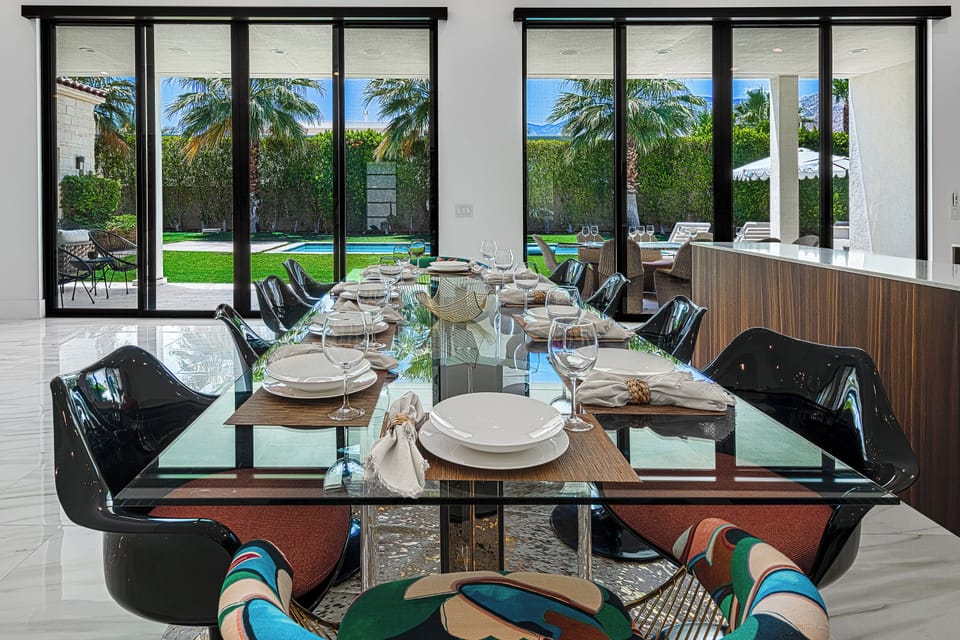 Dining Room Seats Ten