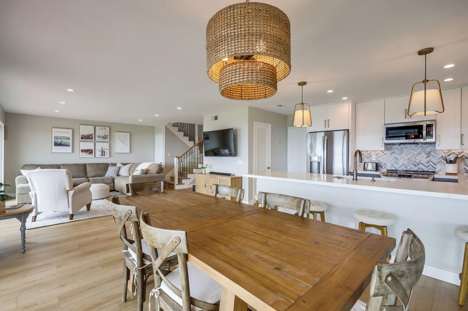 The open floor plan is great for socializing. 