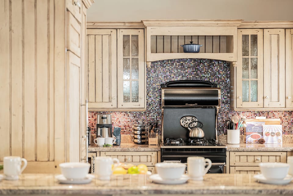 Fully equipped kitchen