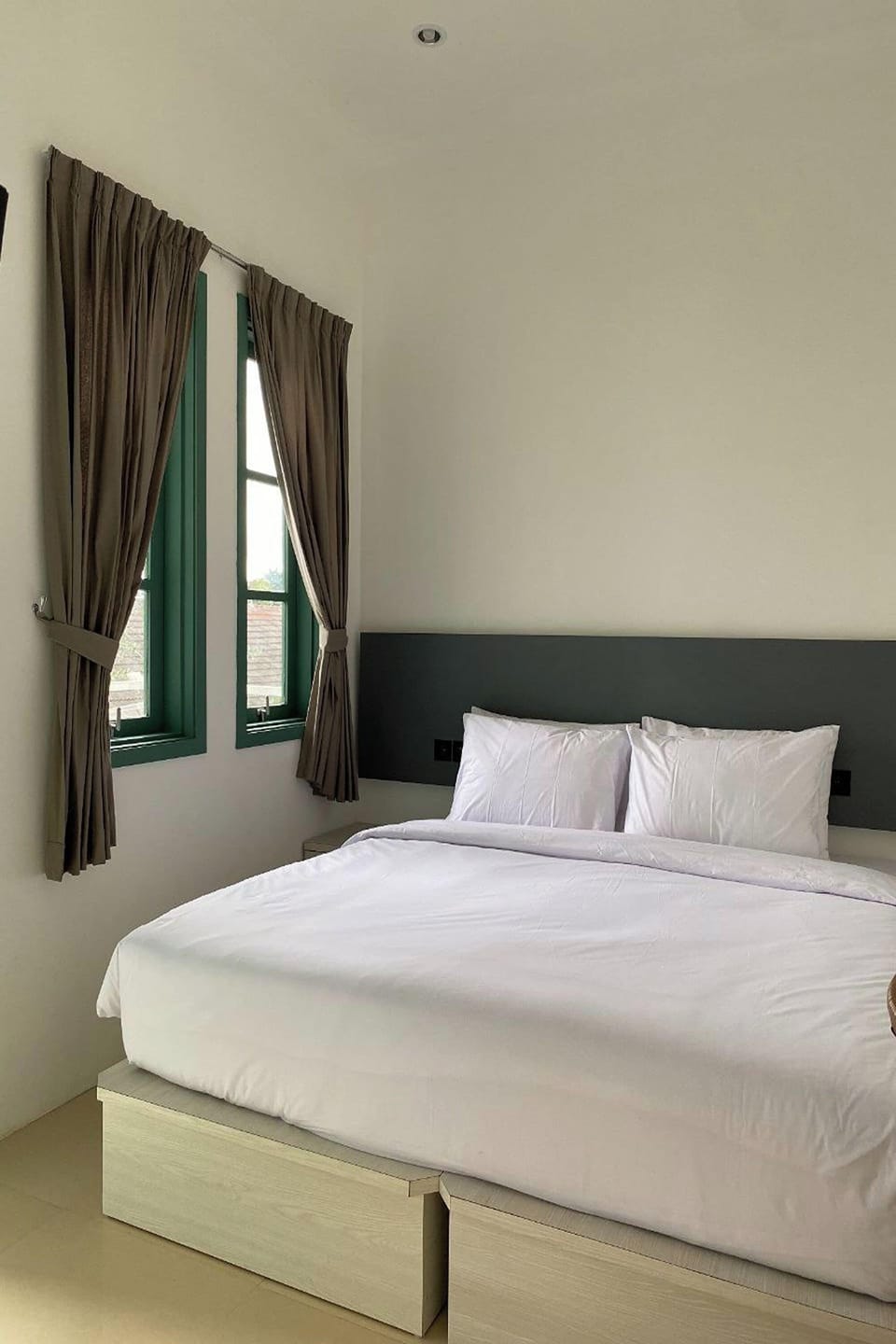 Deluxe Double Room | Desk, iron/ironing board, free WiFi