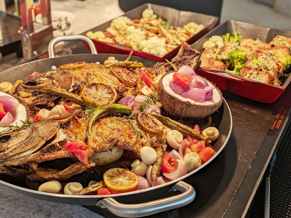 4 restaurants; breakfast, lunch, dinner, and brunch served