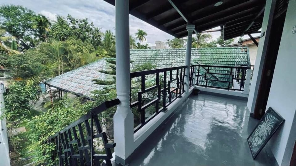 Kiara Sands Hotel Mirissa Bed and Breakfast in Mirissa