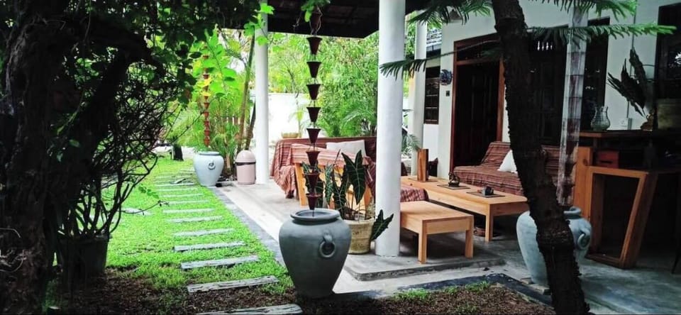 Kiara Sands Hotel Mirissa Bed and Breakfast in Mirissa