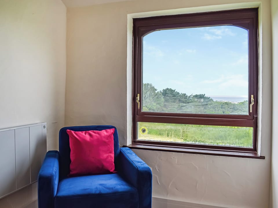 Snug | Sandymouth Cottage, Widemouth Bay, near Bude