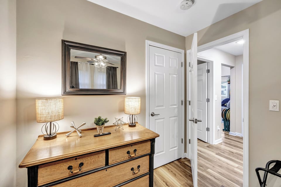 2nd bedroom