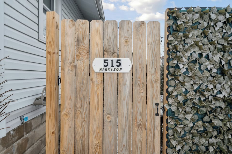 Side entrance to patio