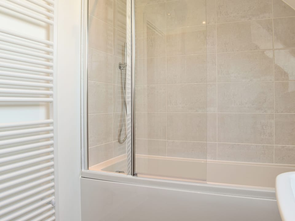 Bathroom | Magnolia Cottage, Appledore, near Bideford