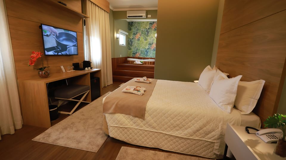 Acqua | In-room safe, laptop workspace, free WiFi, bed sheets