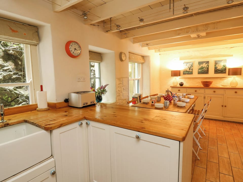 Fridge, dishwasher, electric kettle, toaster