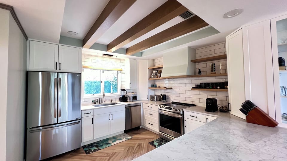 Kitchen fully equipped 