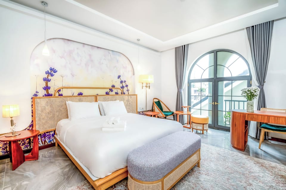 Luxury Double Room | In-room safe, individually decorated, individually furnished, desk