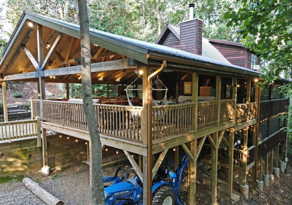 Pet Friendly,Blairsville GA Cabin Rental with Outdoor Living Area with Hot Tub