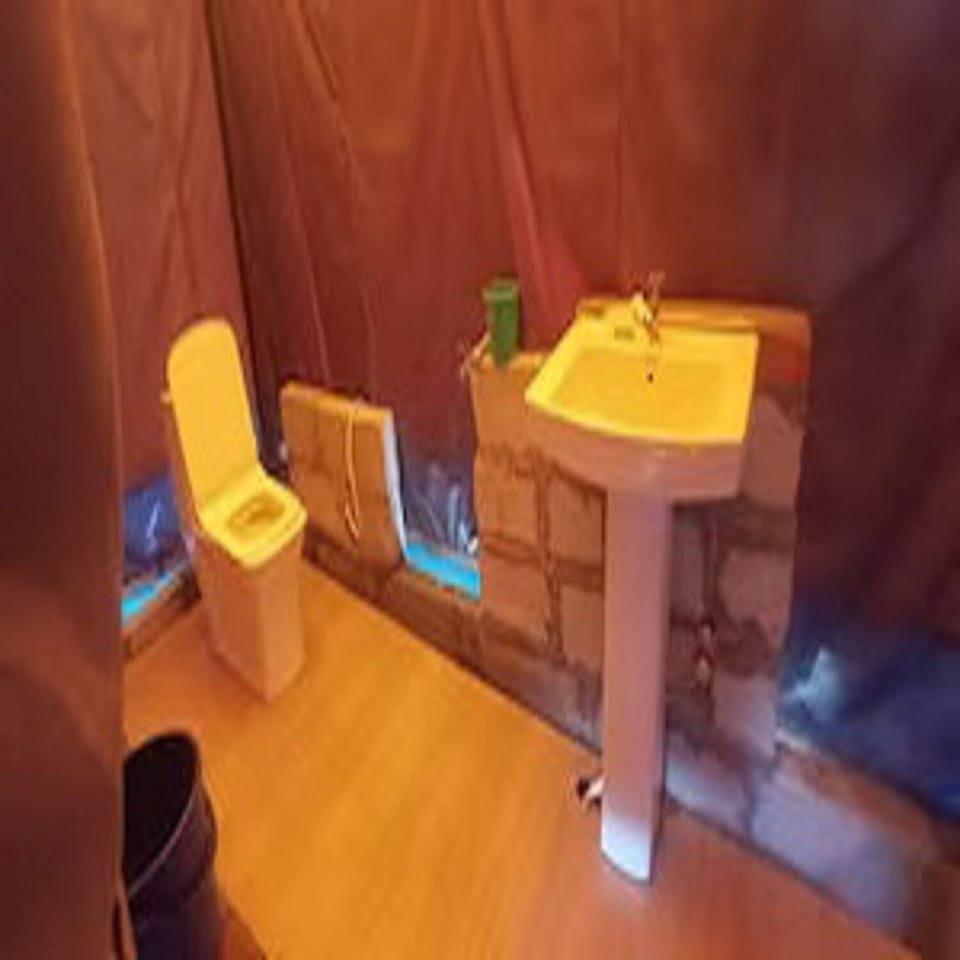 Deluxe Tent | Bathroom