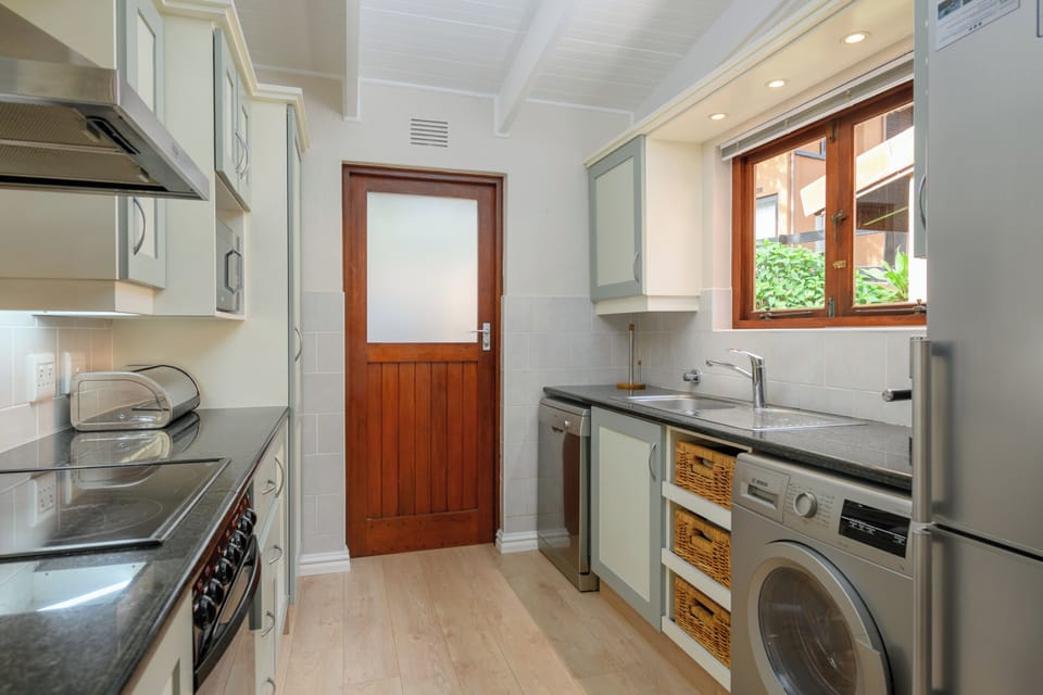 Superior Villa, 4 Bedrooms, River View | Private kitchen | Espresso maker, electric kettle