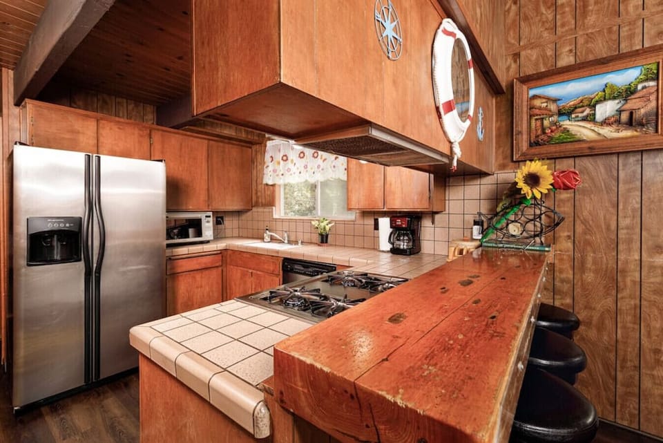 Dining Bar with Kitchen barstools