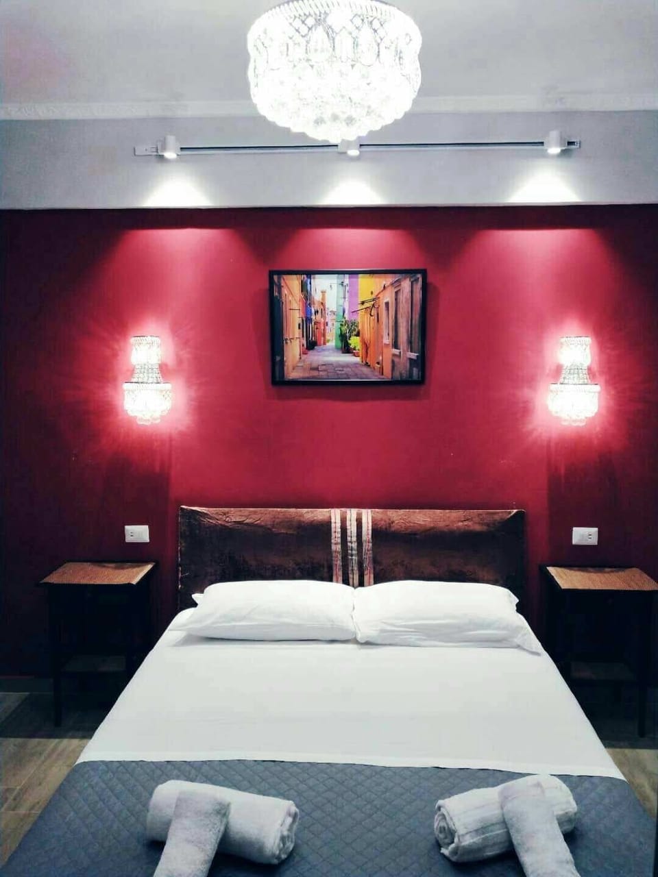 Basic Room | 6 bedrooms, in-room safe, desk, soundproofing