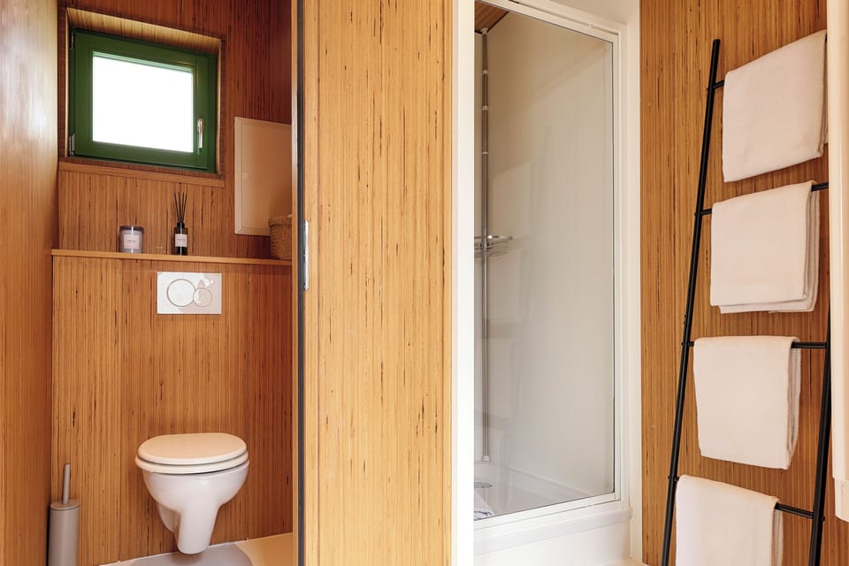 Classic Condo | Bathroom | Towels