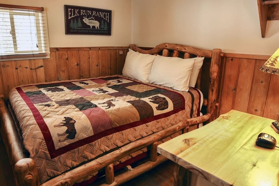 Cabin, 1 Bedroom | 1 bedroom, free WiFi