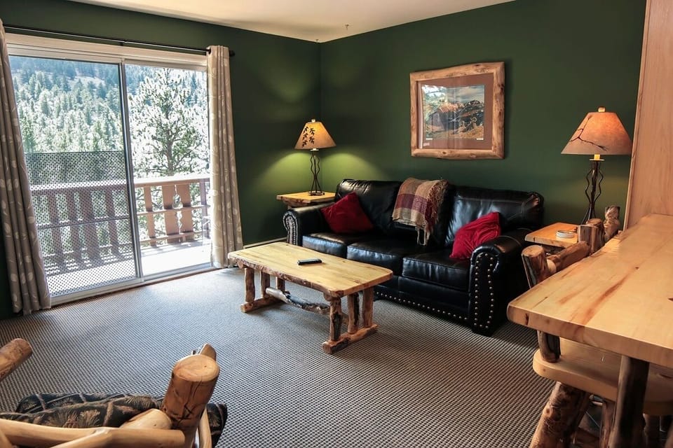 Condo, 1 Bedroom | Living area
