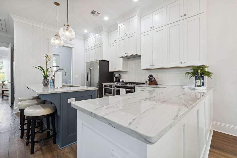 Kitchen Counters with Island