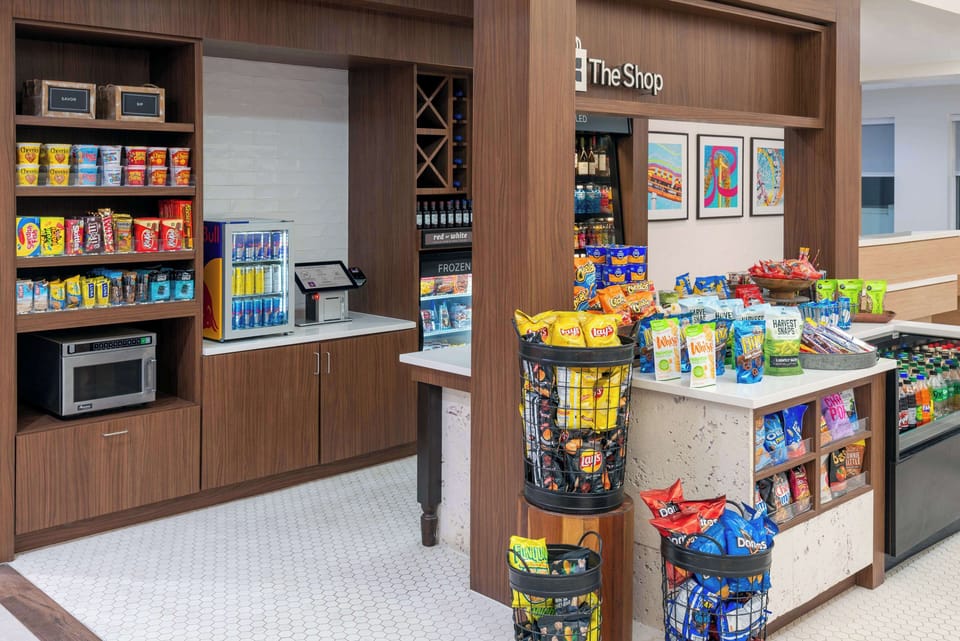 Snack bar